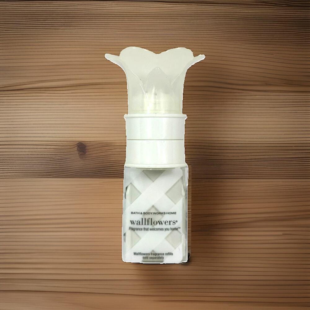 Bath and Body Works White Opaque Flower Wallflower Plug-In, NWT - Picture 2 of 8